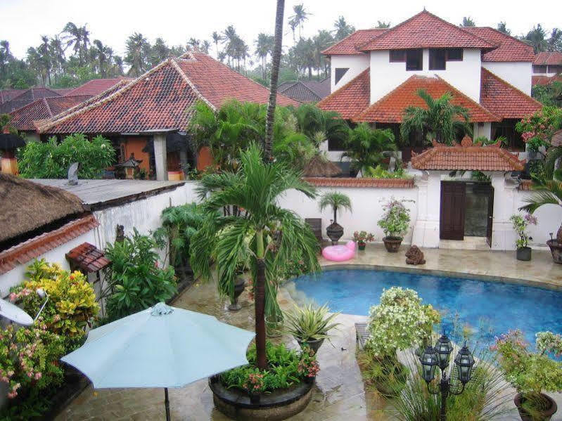 Ombak Putih Bungalows Hotel Nusa Dua  Buitenkant foto
