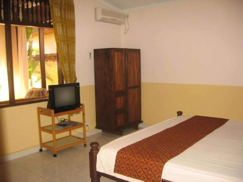 Ombak Putih Bungalows Hotel Nusa Dua  Buitenkant foto